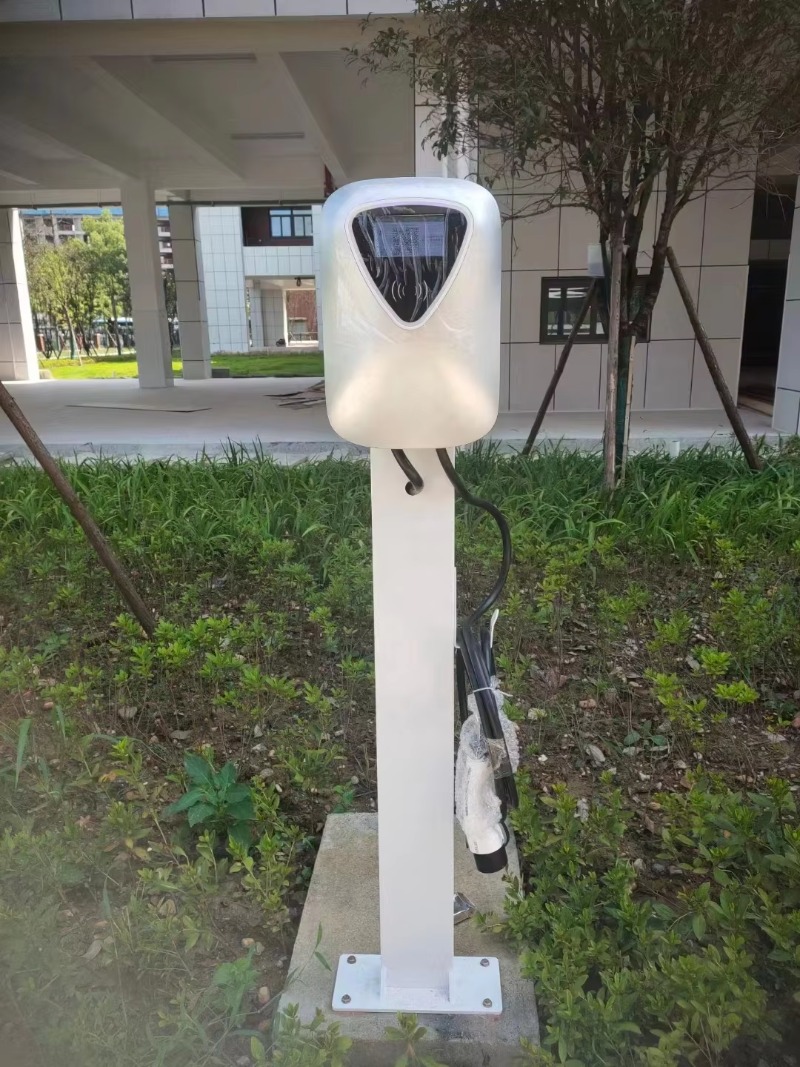 Мобильное зарядное устройство  – обзор и цена Car Charger